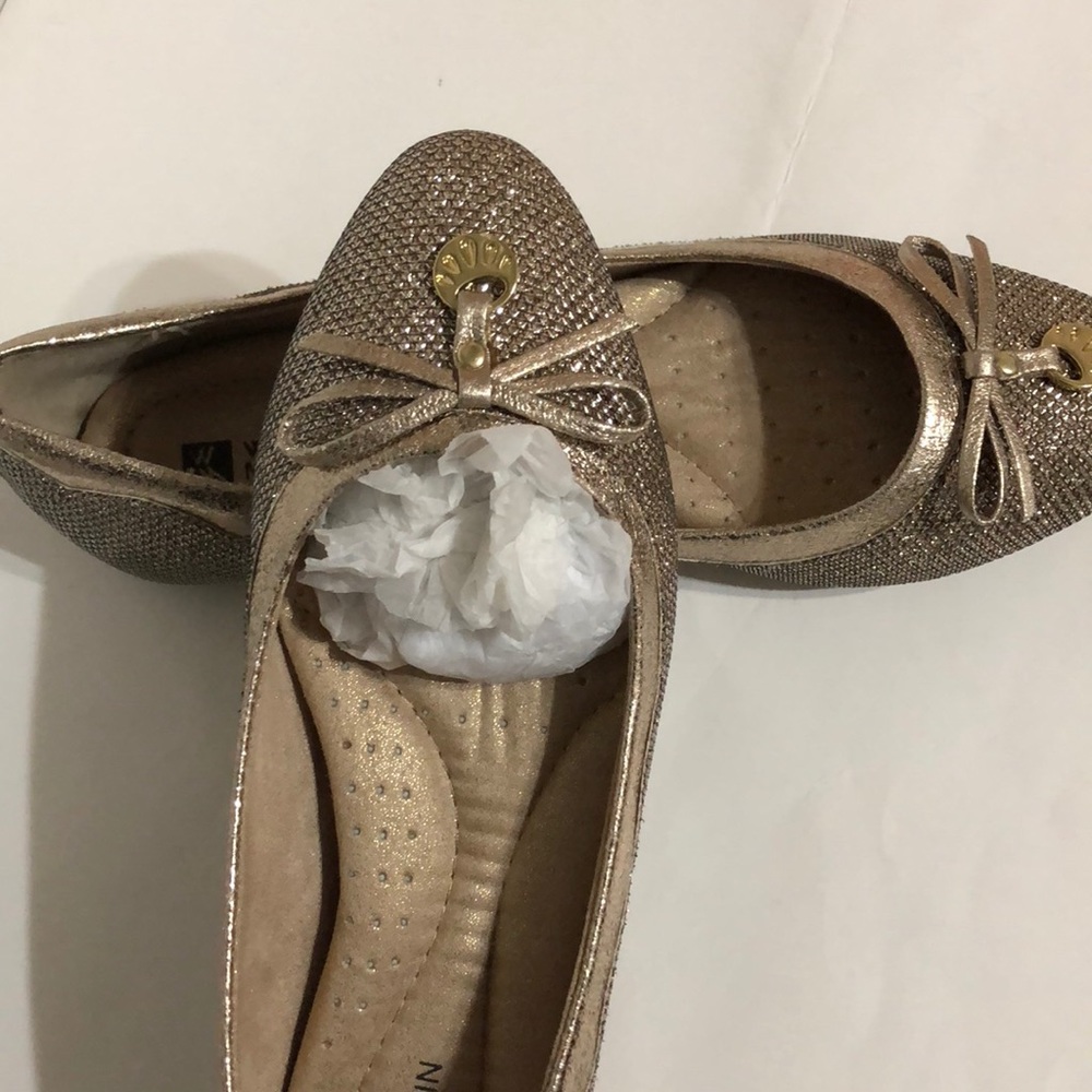 White Mountain Cece Metallic Flats